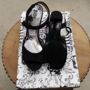 Payless Brash Black Jupiter Heels